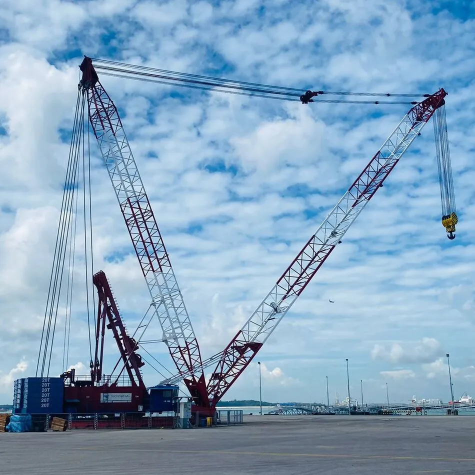 Manitowoc ringer crane